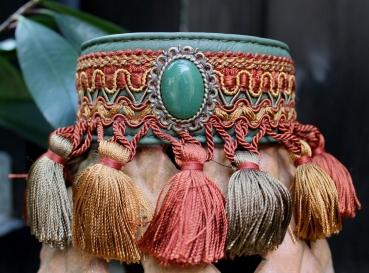 Collar with Tassel Trim ~Intisar~
