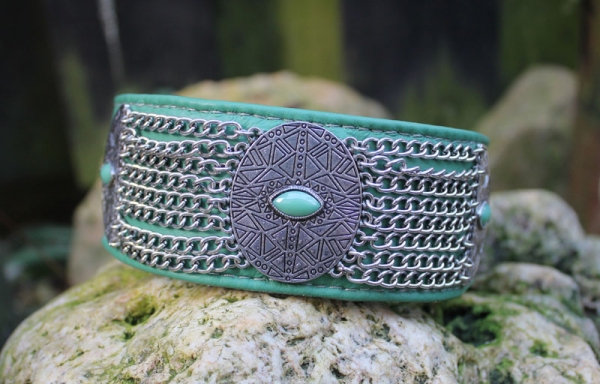 Collar ~Nadra~ jade-green 33-38cm