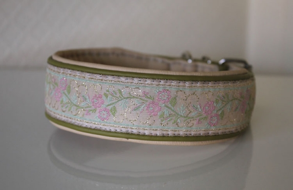 0695 Collar ~olive-tan~ 34-39cm