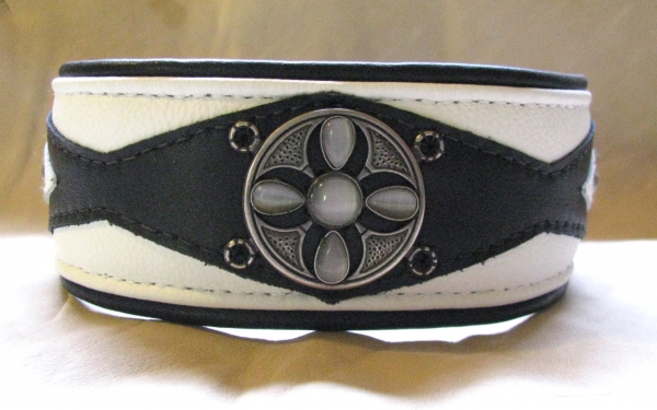 Collar ~Sabri~ with Ornament