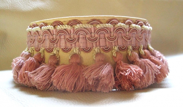 Collar with Tassel Trim ~Intisar~