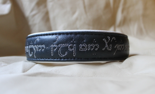 Collar ~Muna~ with individual embroidery