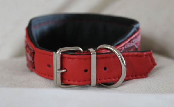 Halsband ~Makaros~ hellrot-schwarz 30-35cm