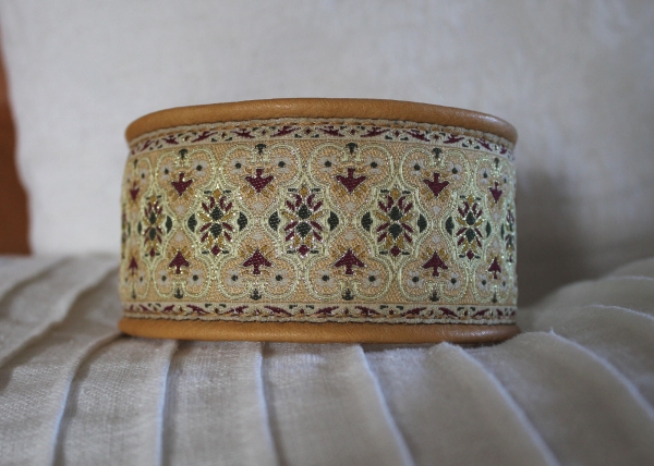 1447d Collar ~Renaissance~ beige