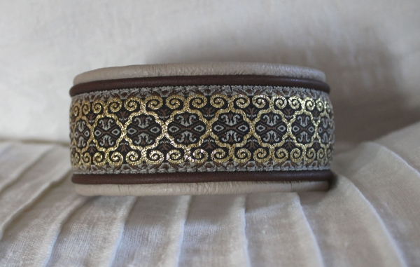 0682b Halsband ~Renaissance~ braun-graubeige