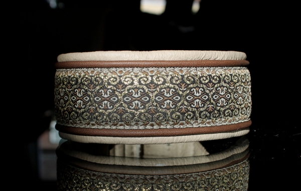 0682b Halsband ~Renaissance~ braun-graubeige