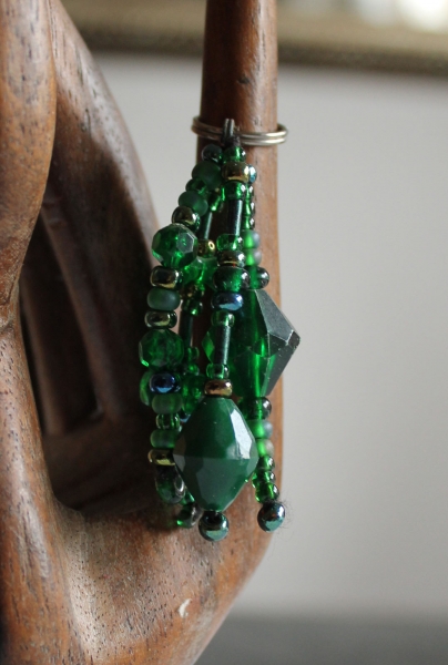 Bead Tassel ~green-dark green~ Display item
