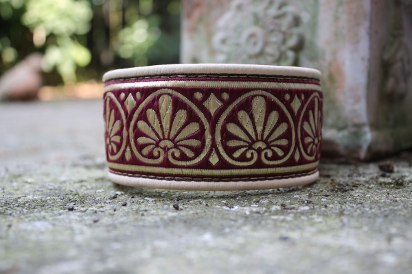 1486b Collar ~burgundy-beige~