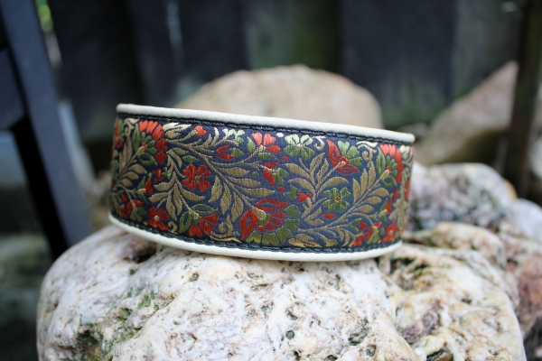 0927b Collar ~Flowers~ beige