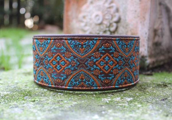 1786 Collar darkbrown