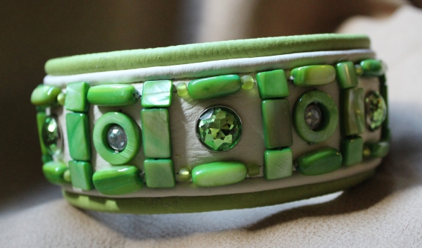 Collar ~Masa~ lightgreen 28-32cm